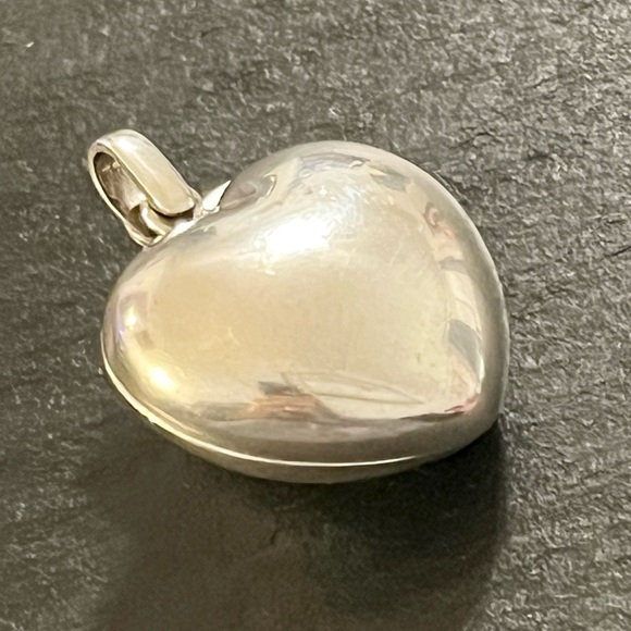 Sterling Silver Bubble Puff Swivel Heart Reversible Pendant - Picture 3 of 15